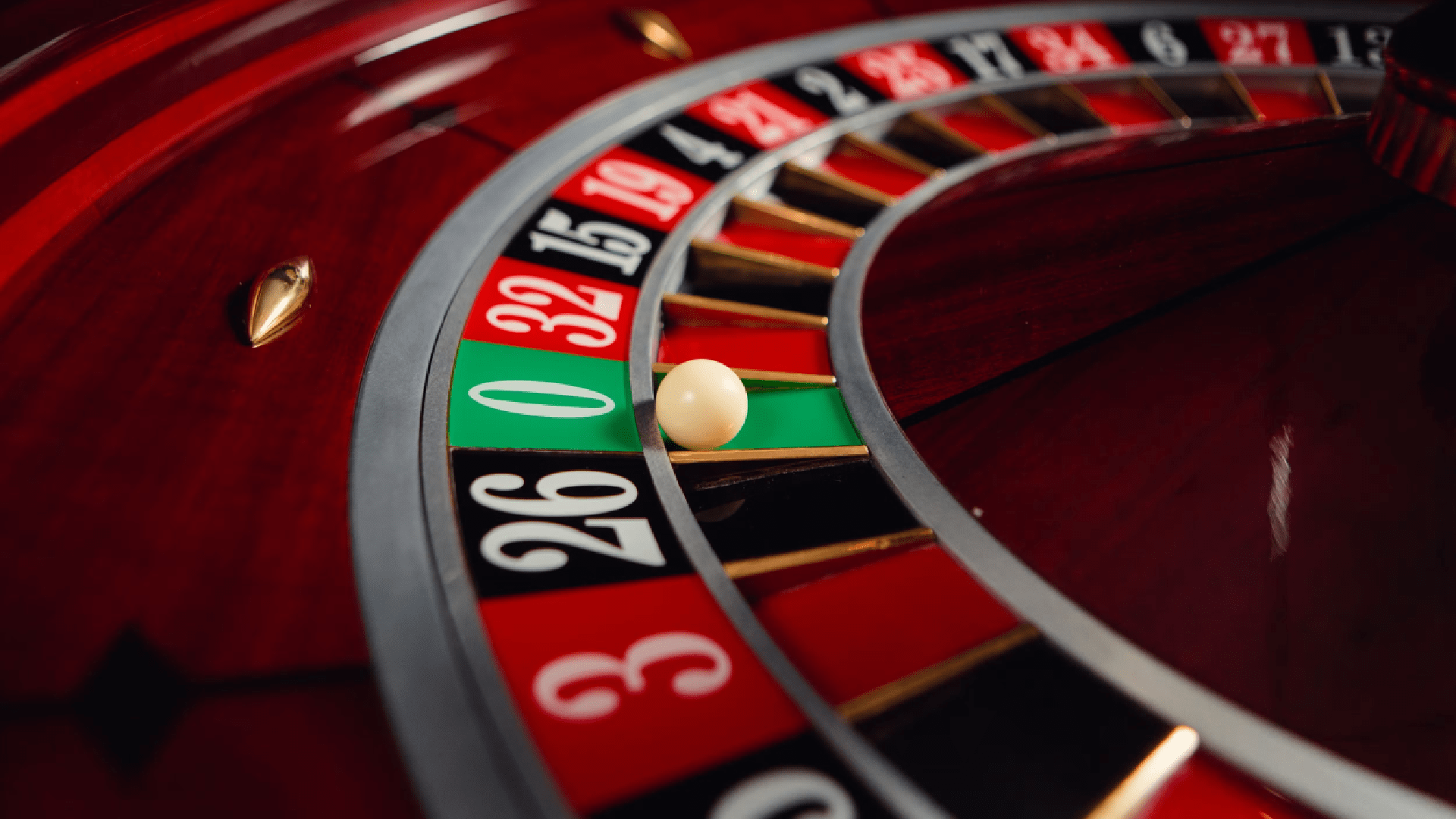 Casino Crime Roundup: Improper Roulette Play Leads to Cheating, Theft Charges